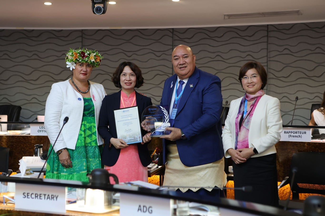 Viet Nam has successfully eliminated trachoma and was validated by WHO. Vice Minister of Health of Viet Nam, Associate Professor Nguyen Thi Lien Huong, received a plaque during the 75th session of the WHO Regional Committee for the Western Pacific.